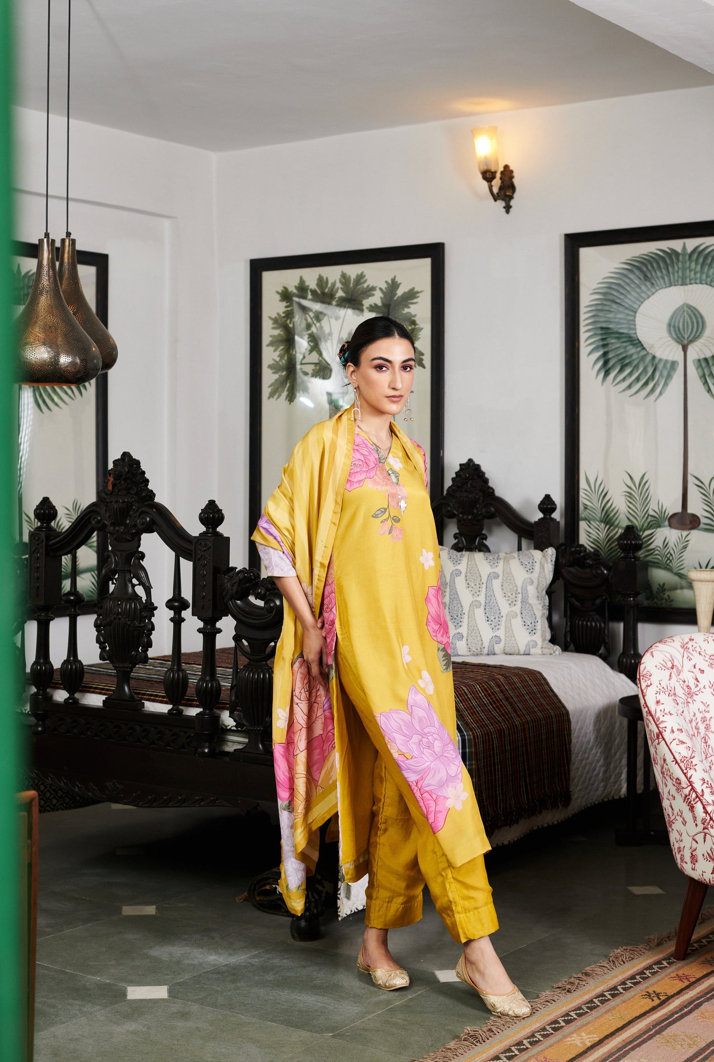 Nargis Floral Kurta Set